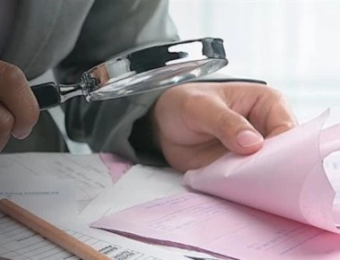 Η ΑΑΔΕ βάζει στο στόχαστρο όσους λυμαίνονταν το ΦΠΑ